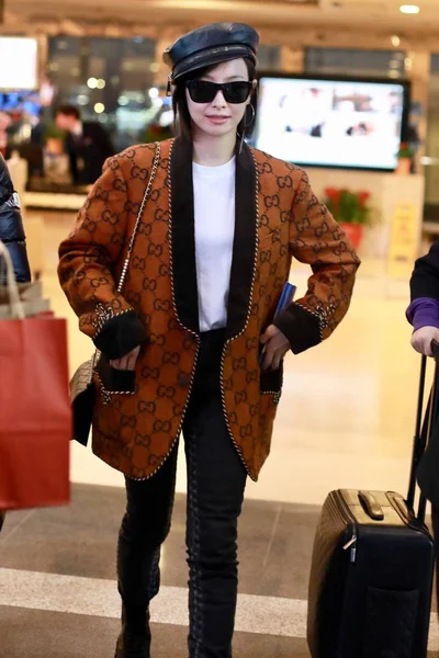 Actriz China Victoria Song Song Qian Llega Aeropuerto Internacional Beijing —  Fotos de Stock