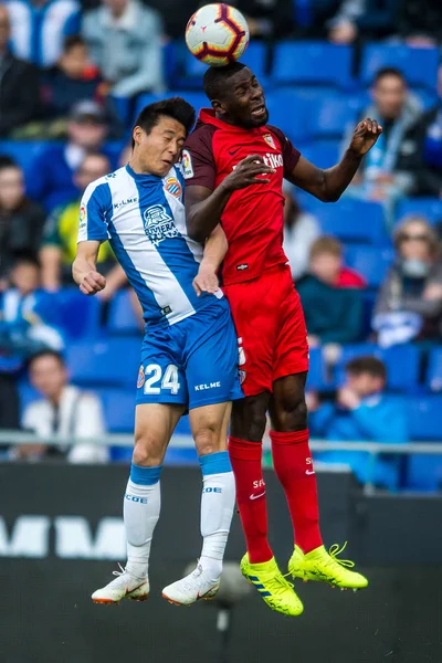 Lei Rcd Espanyol Esquerda Desafia Ibrahim Amadou Sevilla Durante Sua — Fotografia de Stock