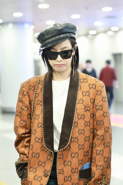 Китайская Актриса Виктория Сонг Сун Цянь Прибывает Международный Аэропорт Пекина — стоковое фото