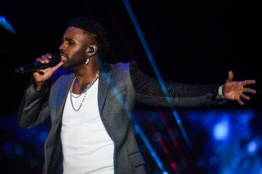 American singer, songwriter, and dancer Jason Derulo performs during the draw ceremony for the 2019 FIBA Basketball World Cup in Shenzhen city, south China's Guangdong province, 16 March 2019
