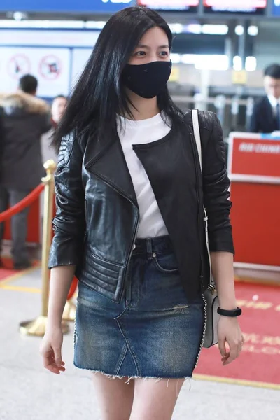 Tajvani Színésznő Michelle Chen Fárasztó Egy Maszk Megérkezik Beijing Capital — Stock Fotó