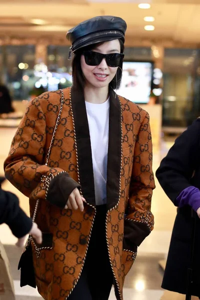 Chinese Actress Victoria Song Song Qian Arrives Beijing Capital International — Stock Photo, Image