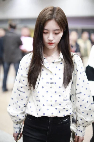 Actriz Cantante China Jingyi Llega Aeropuerto Shanghai China Marzo 2019 — Foto de Stock