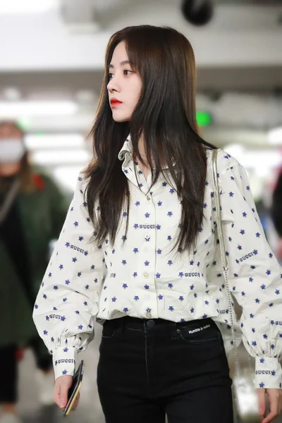 Actriz Cantante China Jingyi Llega Aeropuerto Shanghai China Marzo 2019 — Foto de Stock