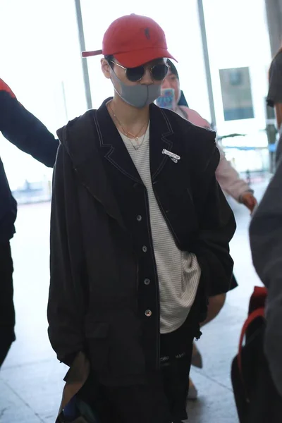 Cantante Cinese Bibi Zhou Bichang Arriva All Aeroporto Internazionale Pechino — Foto Stock
