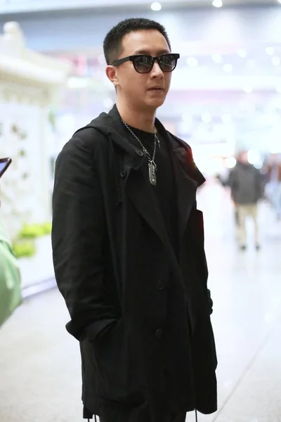 Çinli Şarkıcı Aktör Han Geng Geldiğinde Pekin Uluslararası Havaalanı Pekin — Stok fotoğraf