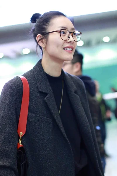 Modelo Chino Liu Wen Llega Aeropuerto Internacional Beijing Capital Beijing —  Fotos de Stock