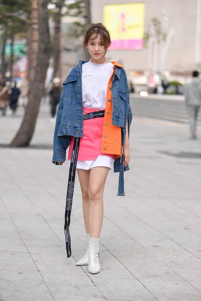 SOUTH KOREA 2019 FALL / WINTER SEOUL FASHION MINGGU — Stok Foto