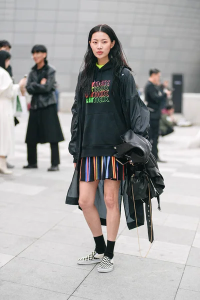 COREA DEL SUR 2019 FALL / WINTER SEOUL FASHION SEMANA — Foto de Stock