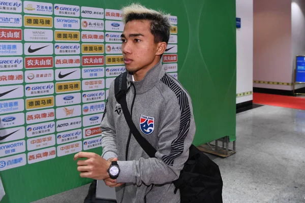 Chanathip Songkrasin Fra Thailands Herrelandslag Fotball Mottar Intervju Etter Åpningskampen – stockfoto