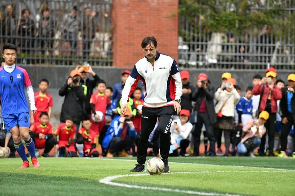 Futbolista Español Fernando Morientes Juega Fútbol Con Los Estudiantes Evento — Foto de Stock