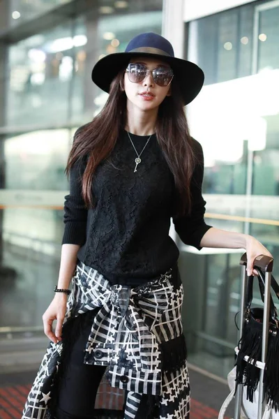 Taiwanesiska Modell Och Skådespelerska Lin Chi Ling Anländer Beijing Capital — Stockfoto