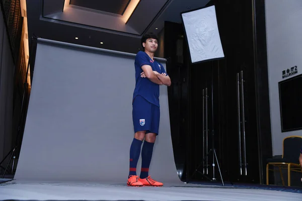 Retrato Thitipan Puangchan Selección Nacional Fútbol Masculino Tailandia Para Campeonato — Foto de Stock