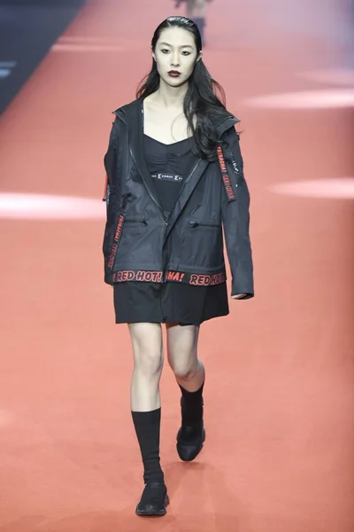 CHINA BEIJING FASHION WEEK FALL / WINTER 2019 — Fotografia de Stock