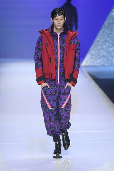 Китай Пекін мода тиждень осінь/зима 2019 — стокове фото