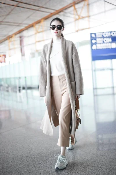 Supermodelo China Sui Llega Aeropuerto Internacional Beijing Capital Antes Salida — Foto de Stock