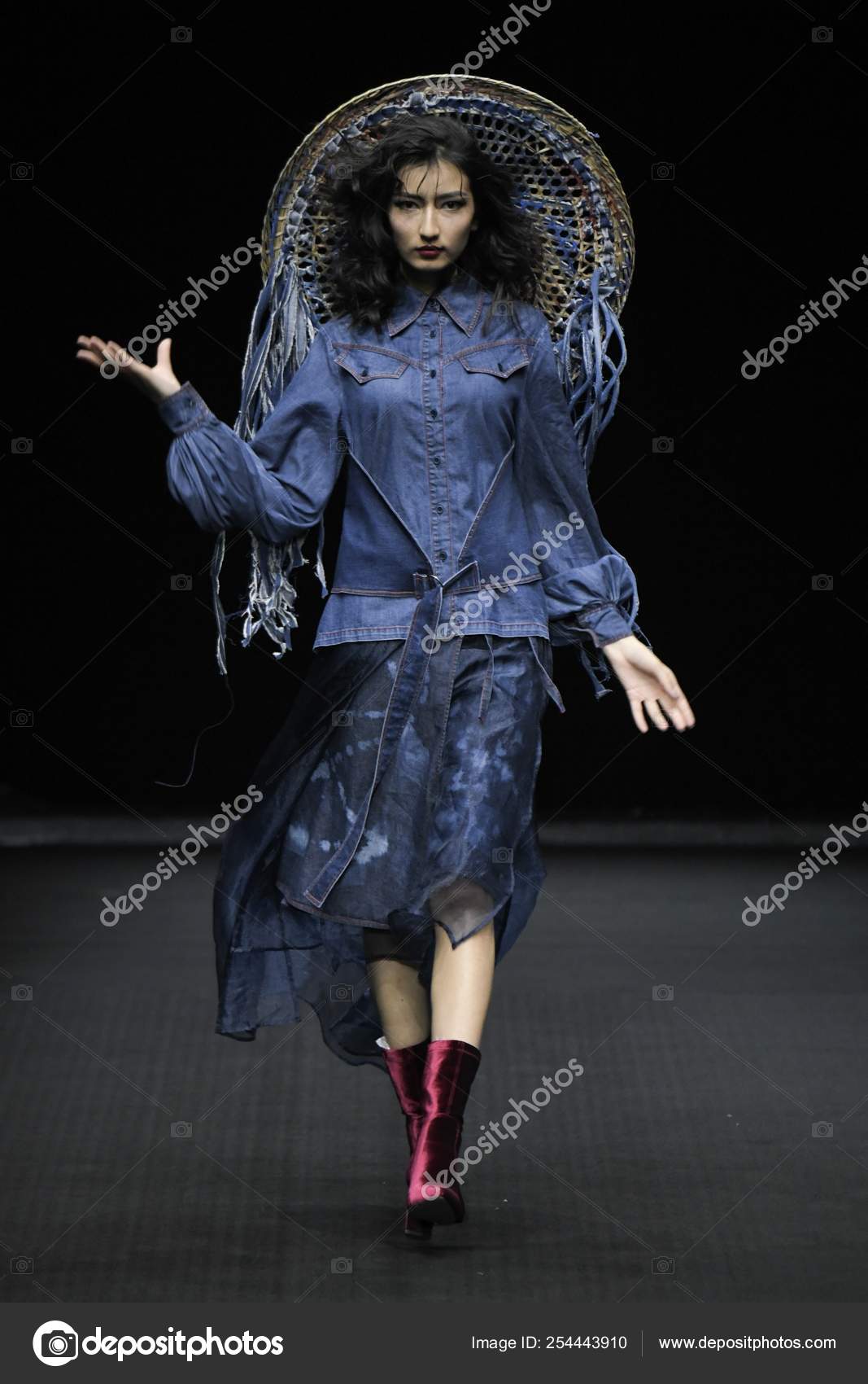 Model Displays New Creation Fashion Show Cotton Usa Chen Wen – Stock ...
