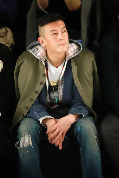 Hong Kong Canadian Actor Rapper Edison Chen Watches Models Displaying — Fotografia de Stock
