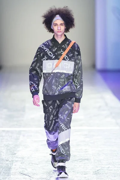 CHINA SHANGHAI FASHION WEEK FALL / WINTER 2019 — Foto de Stock