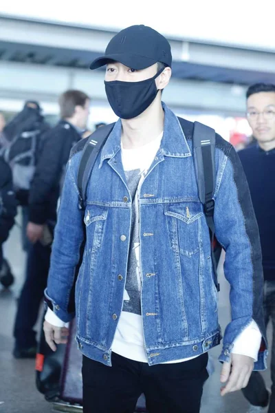 香港歌手兼演员林瑞麟于2019年4月1日抵达北京首都国际机场 然后出发 — 图库照片