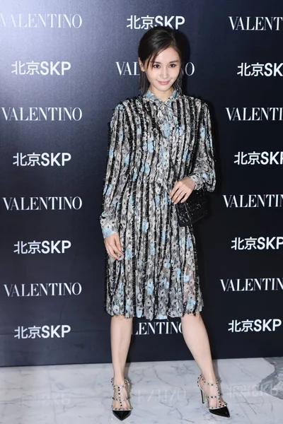 Chinese Actress Wang Ziwen Poses Promotional Event Valentino Beijing China — Stock Photo, Image