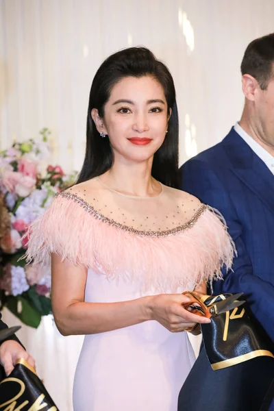Aktris China Bingbing Menghadiri Upacara Pemotongan Pita Untuk Jenny Packham — Stok Foto