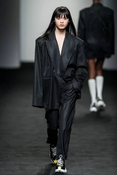 CHINA SHANGHAI FASHION WEEK FALL / WINTER 2019 — Fotografia de Stock