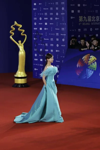 Chinese Actress Jinyan Poses She Arrives Red Carpet 9Th Beijing — Stock Photo, Image