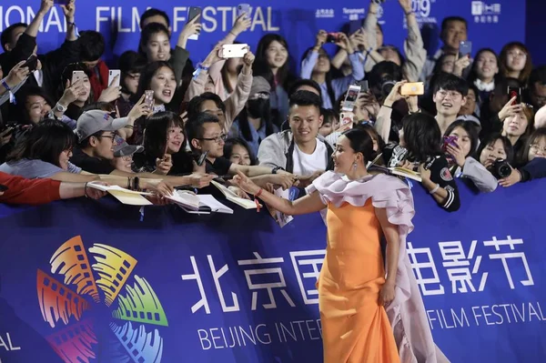 Hong Kong Actress Carina Lau Poses She Arrives Red Carpet — Stock Photo, Image