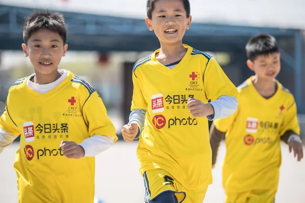 Китайские Футболисты Подростки Принимают Участие Общественной Деятельности Csl Проводимой Популярным — стоковое фото