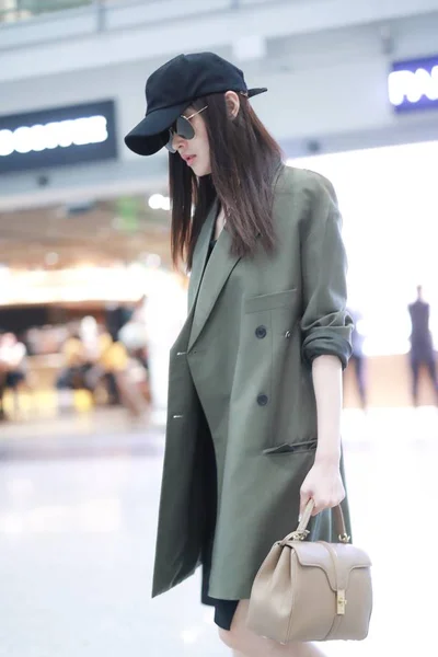 Китайська Актриса Кристал Чжан Або Чжан Тіан Прибуває Міжнародний Аеропорт — стокове фото