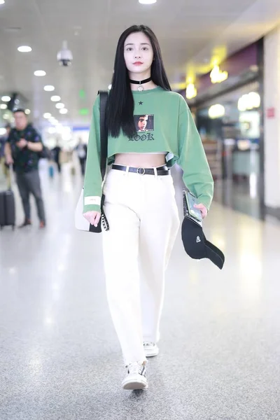 Cantante Actriz China Pinky Zhou Zhou Jieqiong Llega Aeropuerto Internacional —  Fotos de Stock