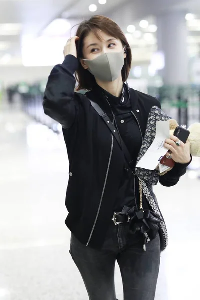 Chinese Actress Olivia Wang Wang Ziwen Arrives Shanghai Hongqiao International — Stock Photo, Image