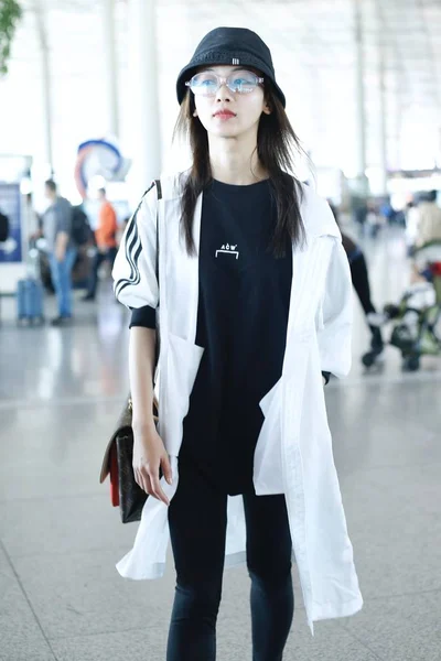 Китайская Актриса Цзиньян Прибыла Международный Аэропорт Пекина Китай Апреля 2019 — стоковое фото