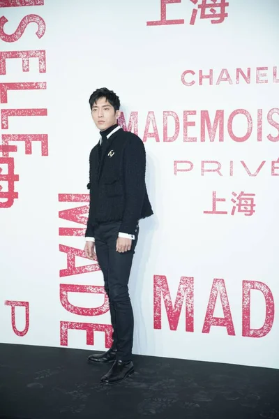 Chinese Singer Actor Jing Boran Arrives Chanel Mademoiselle Prive Exhibition — Stock Fotó