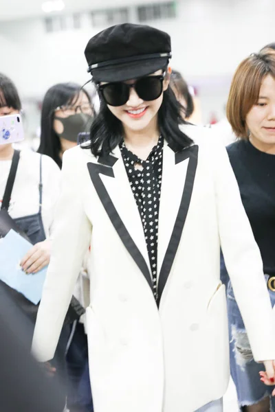 Chinese Actress Jing Tian Arrives Chengdu Shuangliu International Airport Chengdu — Stock Photo, Image