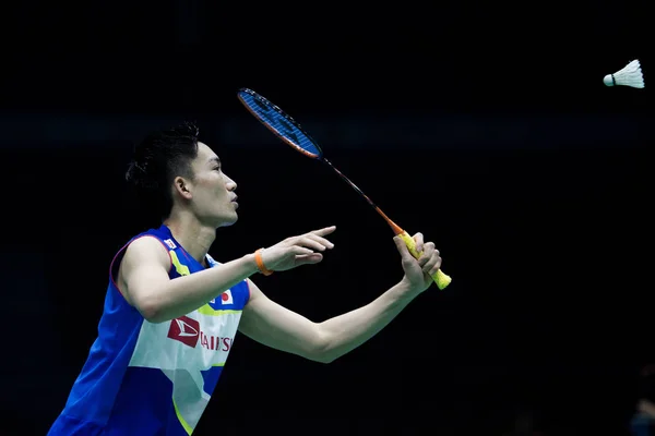 Kento Momota Aus Japan Gibt Einen Schuss Lee Dong Keun — Stockfoto