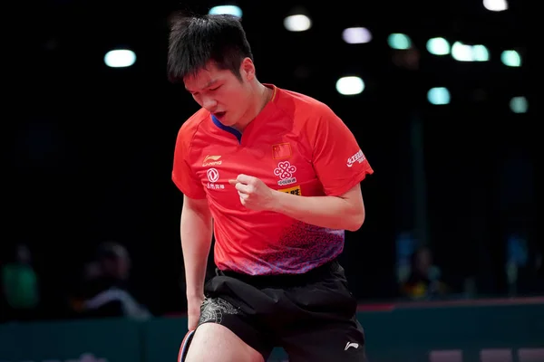 Вентилятор Zhendong Китаю Святкує Після Скорингу Проти Жоао Монтеіро Португалії — стокове фото