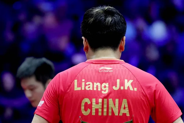 Liang Jingkun Chin Reaguje Jak Konkuruje Fan Zhendong Chin Czwartym — Zdjęcie stockowe