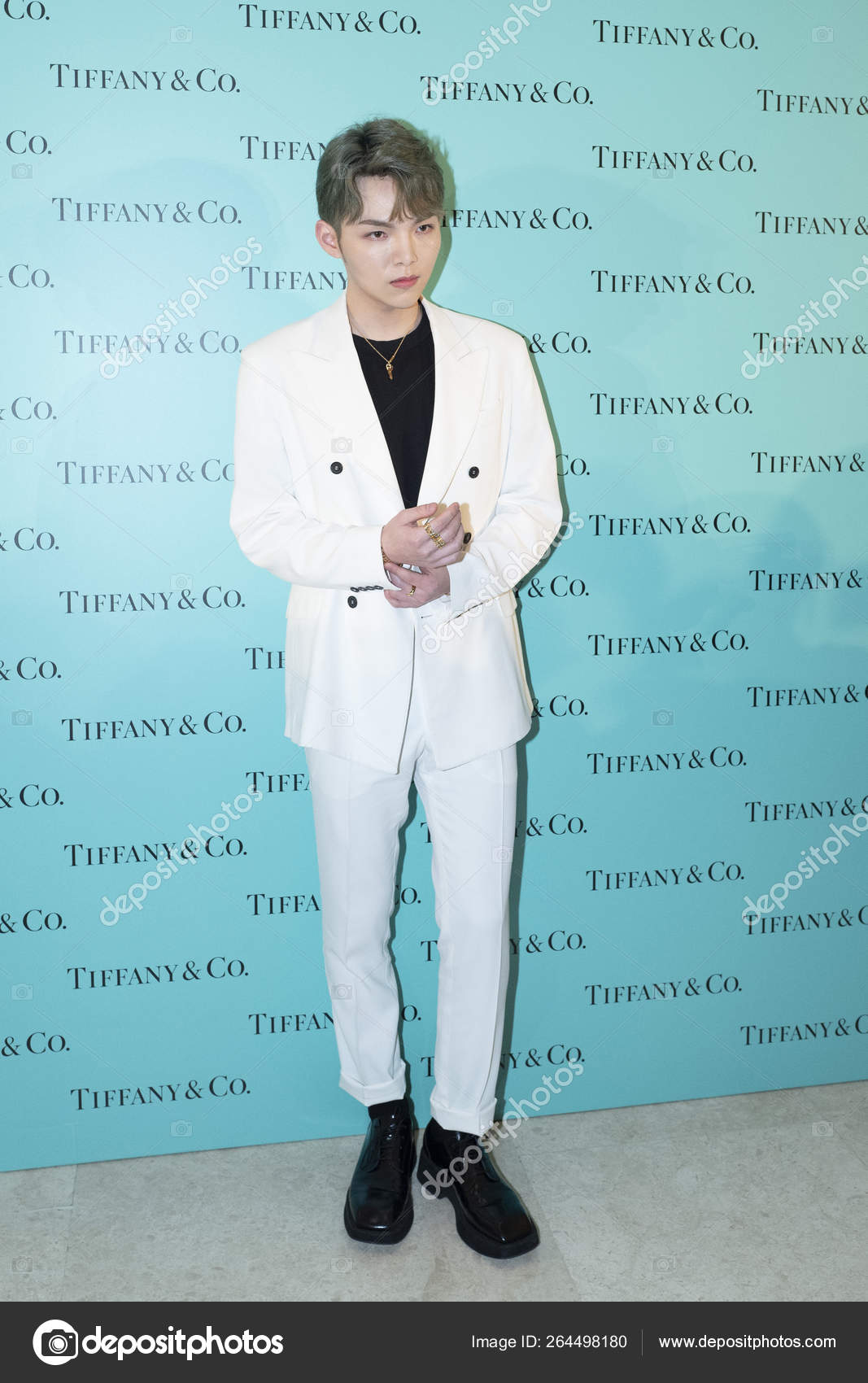 Chinese Singer Zhu Xingjie Zen Attends Tiffany Brand Event Zhengzhou