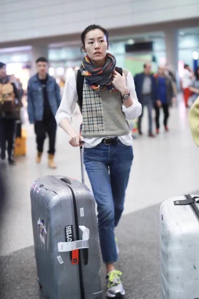 Chinese Model Liu Wen Arrives Beijing Capital International Airport Landing — Stock Photo, Image