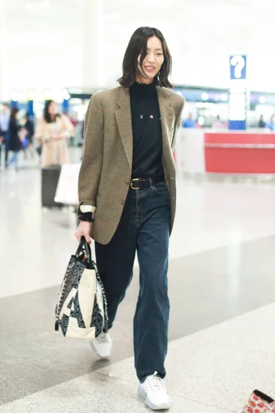 Chinese Model Liu Wen Arrives Beijing Capital International Airport Departure — Stock Photo, Image