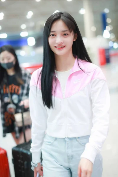 Cantora Atriz Chinesa Pinky Zhou Zhou Jieqiong Chega Aeroporto Internacional — Fotografia de Stock