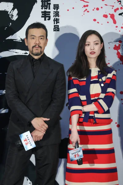 中国の俳優リアオ ファン と女優のNi Niが 2019年4月28日に中国 北京で行われた新作映画 サベージ のプレミアイベントに出席 — ストック写真