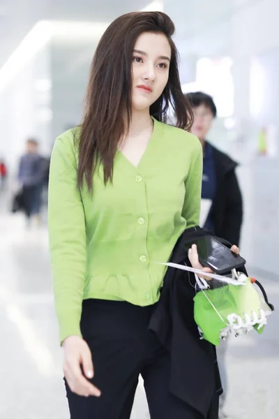 Chinese Actrice Lareina Lied Lied Zuer Arriveert Internationale Luchthaven Shanghai — Stockfoto