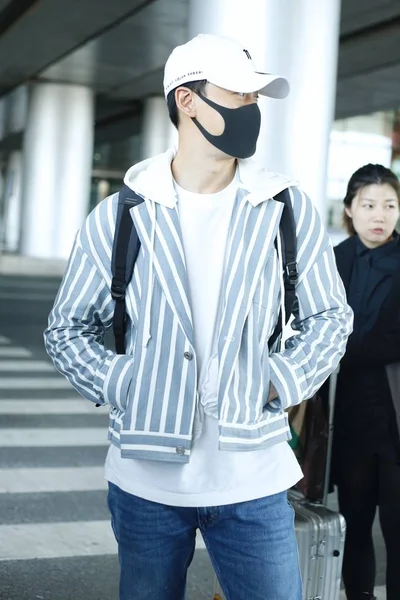 Actor Cantante Hong Kong Raymond Lam Llega Aeropuerto Internacional Beijing —  Fotos de Stock