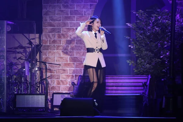 2019年5月4日 台湾台北 韩国歌手郑恩姬 Jung Eun 在乐队Apink的独奏音乐会上表演 — 图库照片