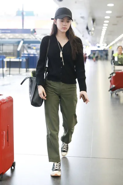 CHINA BEIJING AIRPORT OUYANG NANA — Stock Photo, Image