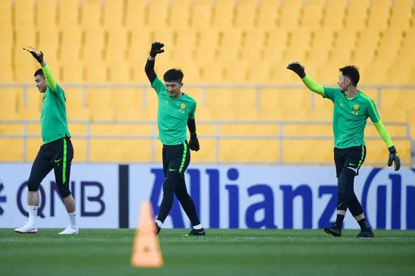 Joueurs Pékin Sinbo Guoan Chine Participer Une Séance Entraînement Avant — Photo