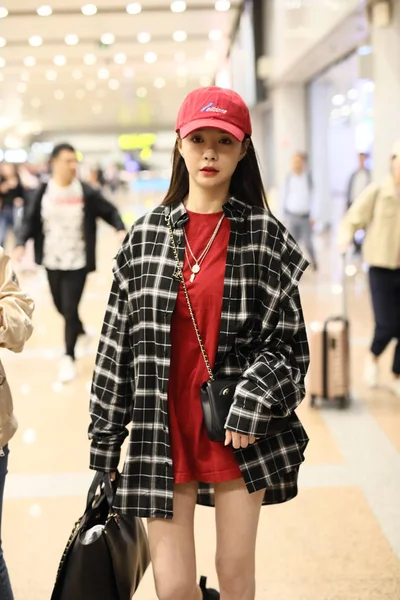 Conduttrice Televisiva Attrice Cinese Shen Mengchen Arriva All Aeroporto Internazionale — Foto Stock